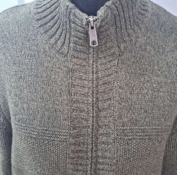 Boston Traders Olive Green Knit Sweater Size M - Picture 3 of 13